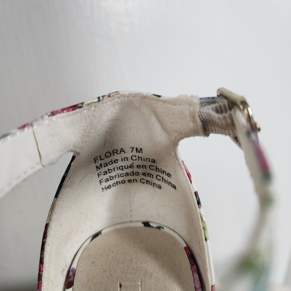 David’s Bridal White Floral Flora 1” Platform High Heel Open Toe Shoes Sz 7M - Picture 10 of 10